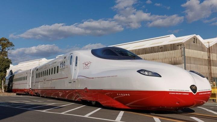 下月開通的西九州新幹線，首班車票指定座被極速沽清。(JR九州圖片)