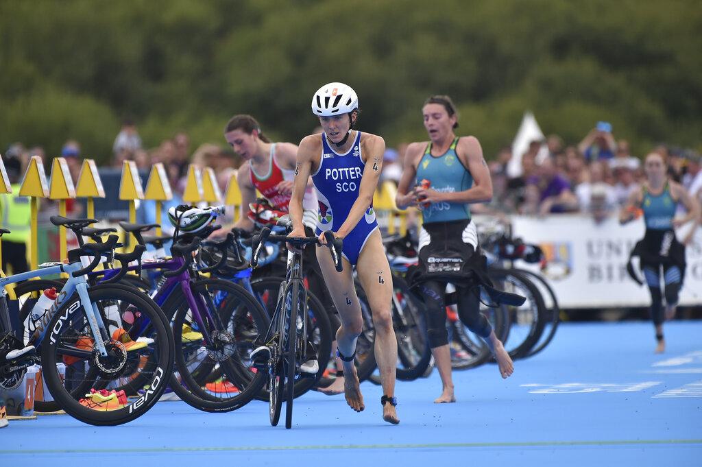 三鐵項目將容許跨性別選手參與女子賽事。(美聯社)