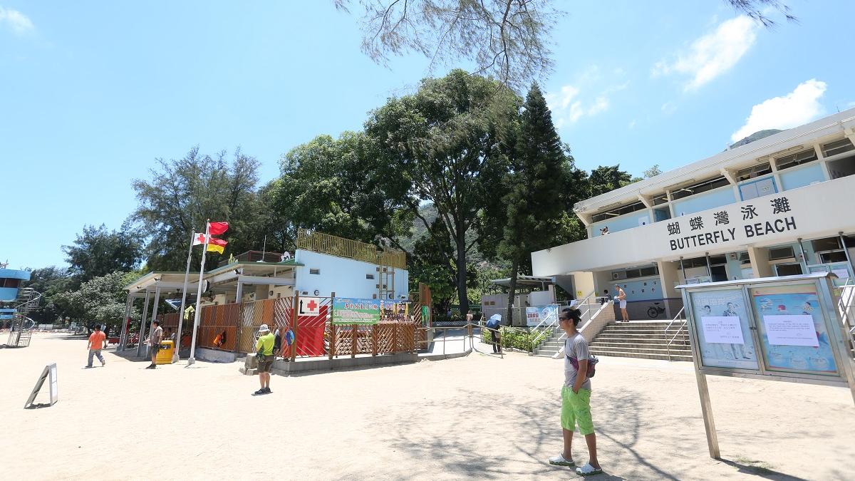 屯門蝴蝶灣泳灘有泳客遇溺身亡。(資料圖片／鍾式明攝)