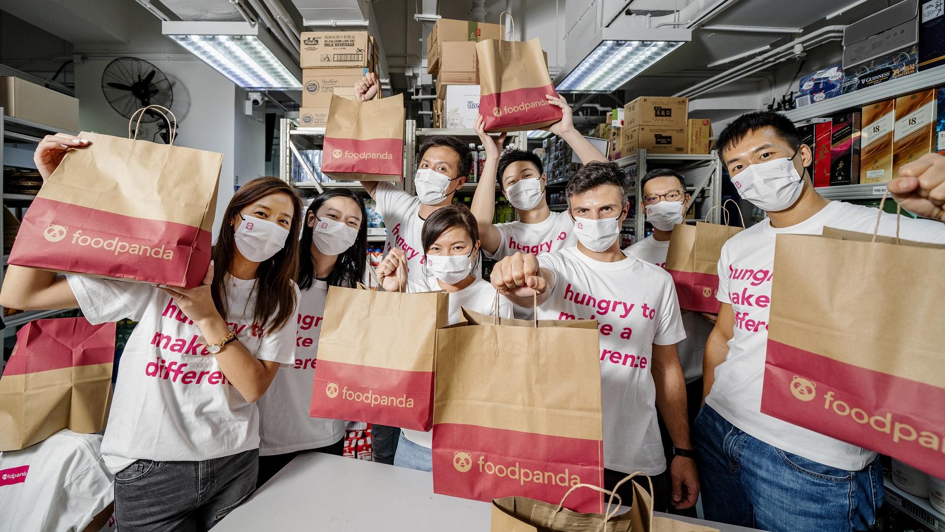 攜手送暖丨foodpanda香港夥ImpactHK同路舍 為無家者派物資