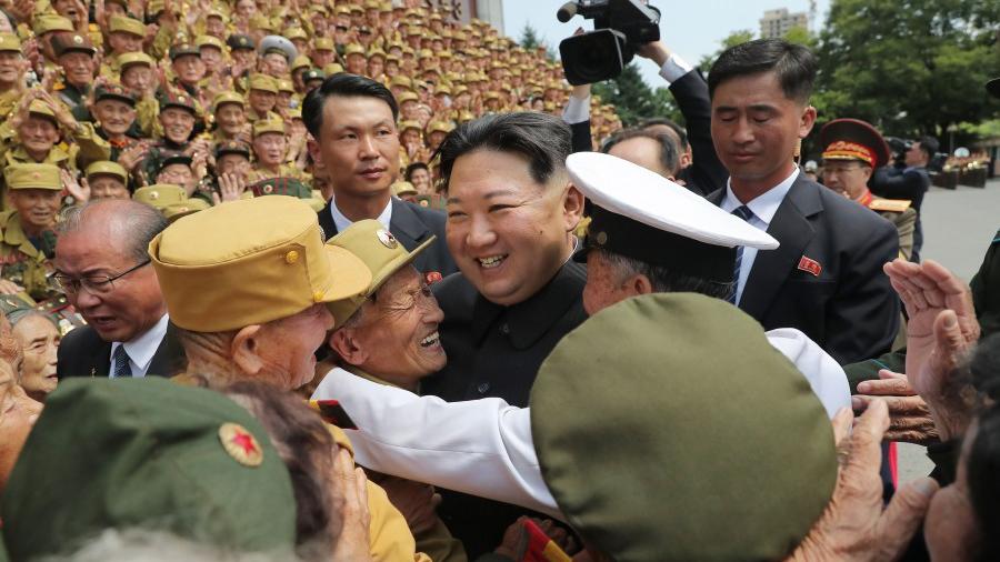 疑怕步安倍晉三後塵  金正恩貼身保鑣大增