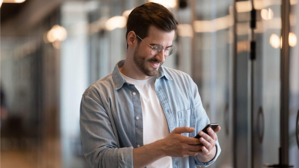 支薪轉帳丨Deel推出Instant Card Transfer 提供貨幣兌換與國際支付服務