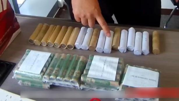 涉事公司無故解僱事主後，還特地兌換1萬元硬幣，用來向事主支付薪金和賠償。(互聯網)