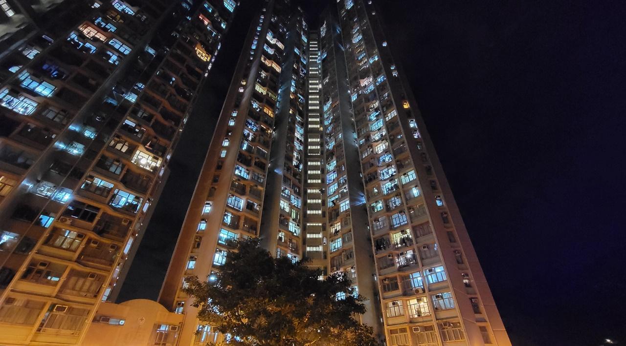 封區檢測︱葵涌石籬邨石祥樓圍封 居民今晚11時前須接受檢測