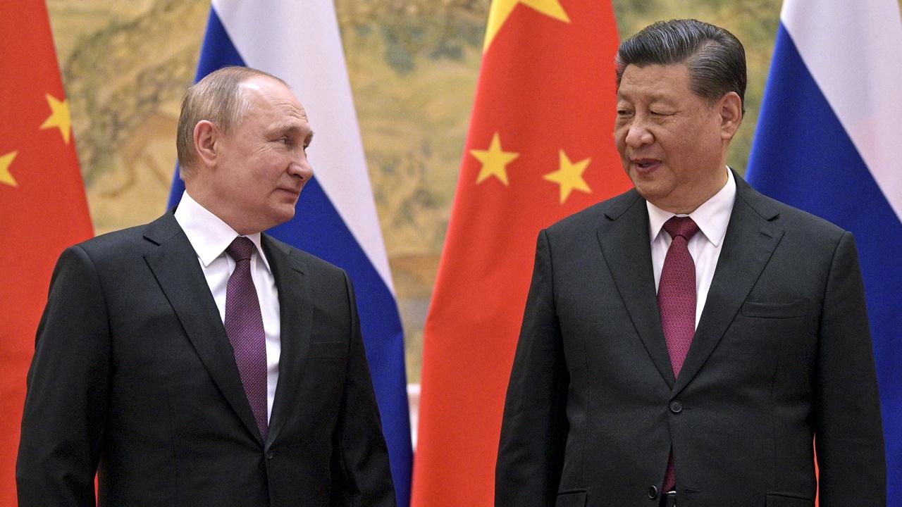 習近平轉抵烏茲別克，中俄元首會面受關注。(資料圖片)