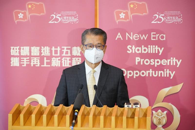 陳茂波表示，加息不造成樓價「斷崖式下跌」。(資料圖片)