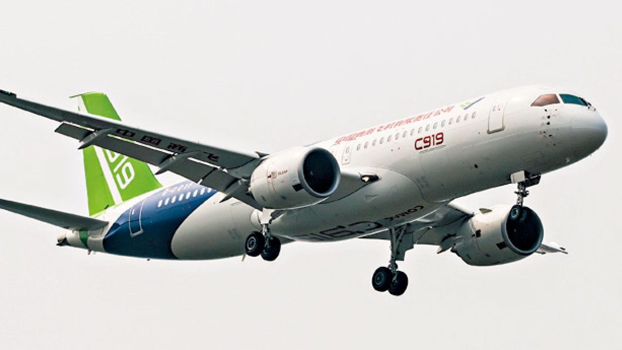 首架客機料年內交付東航 國產大飛機C919飛抵北京