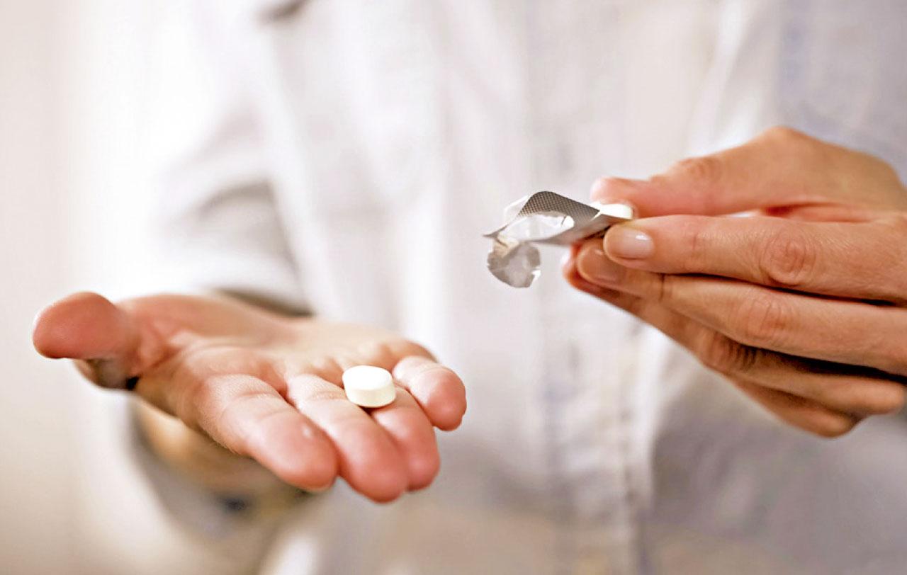 風濕免疫病患者感染新冠肺炎要服藥？