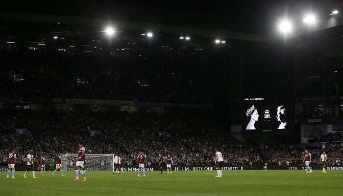 阿士東維拉領隊謝拉特透露，威廉王子在賽前為球隊打氣。(路透社)