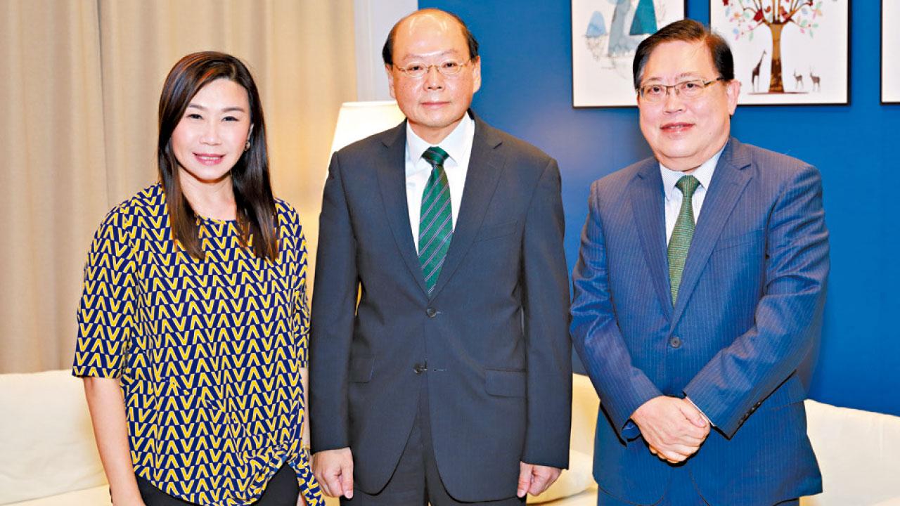 年輕人：企硬，Take 嘢衰硬