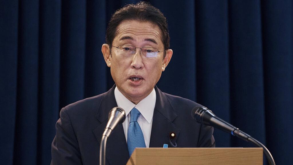 岸田文雄表示期望遊客收入達年收5萬億日圓。(美聯社)