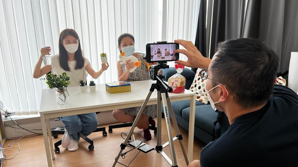 拍片賀中秋更有心意。