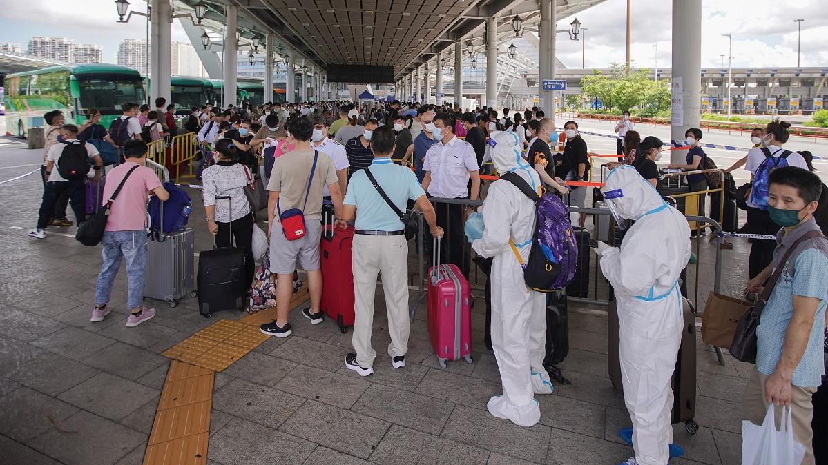 譚耀宗不擔心「0+3」方案影響與內地通關，又希望內地增加檢疫酒店名額。(資料圖片／李睿誓攝)