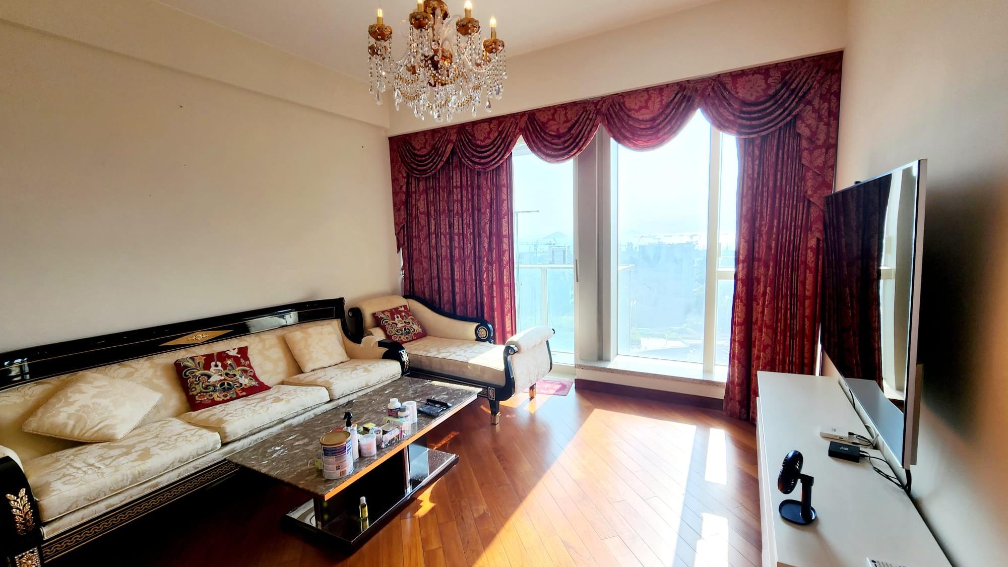 長方形大廳光猛開揚，景觀以開揚市景和園景為主。(代理提供相片)