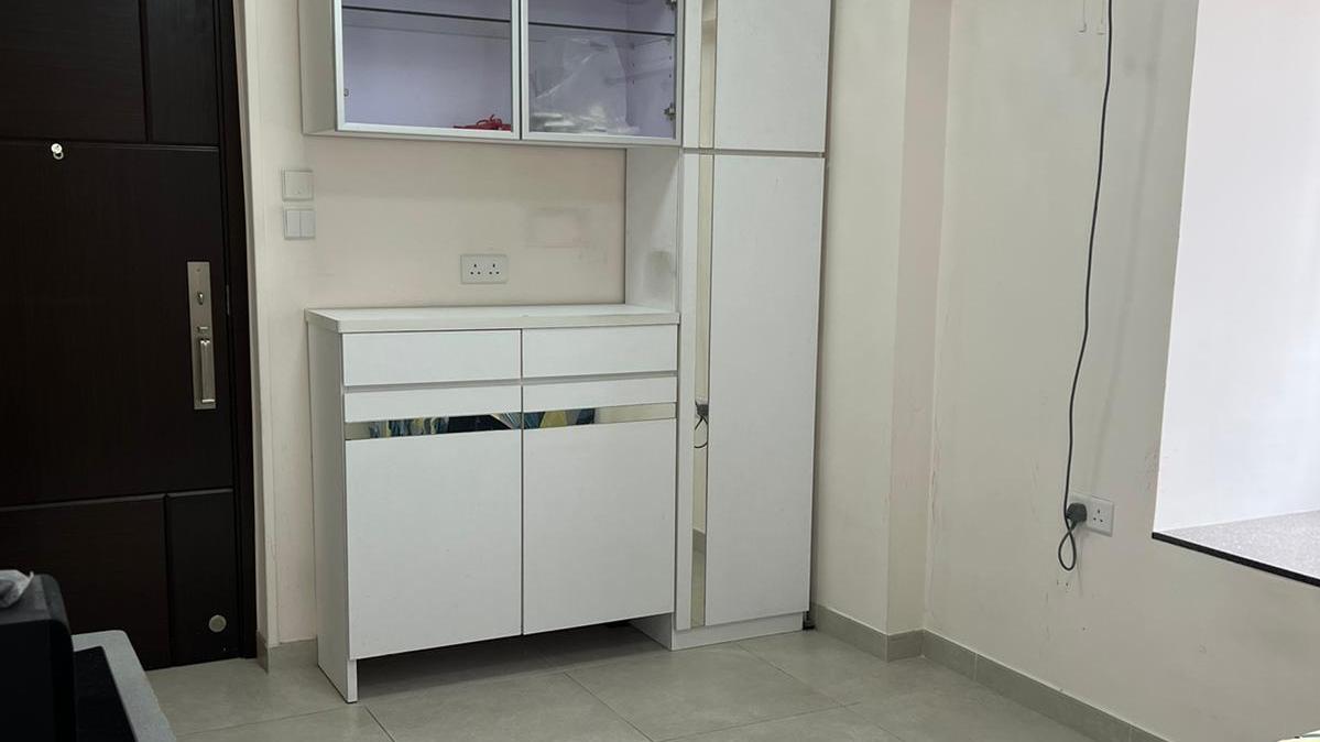 大廳面積不算太大，但間隔四正實用，容易擺放傢俬電器。