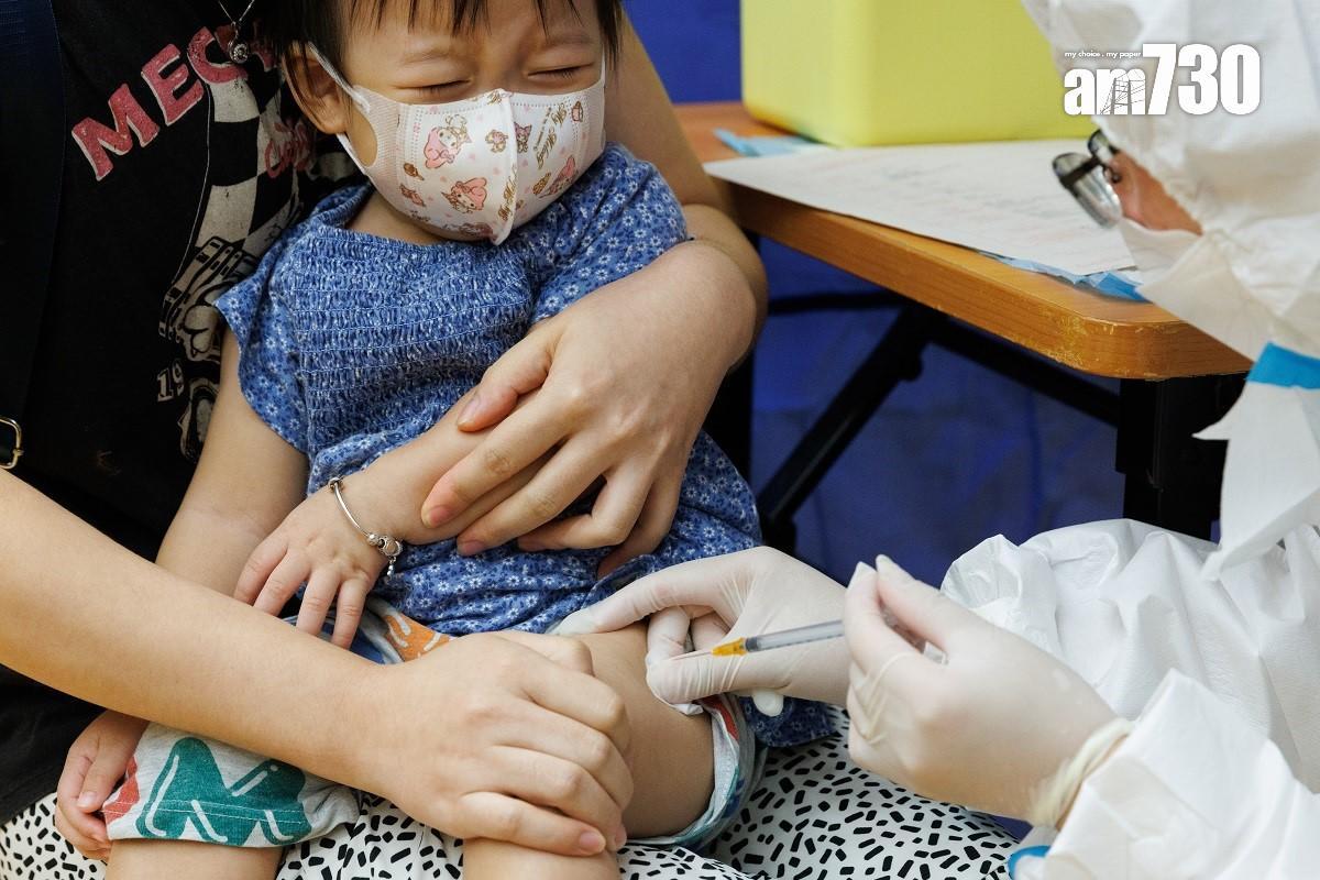 新冠疫苗｜崔俊明料幼童版復必泰未必趕及下月到港　幼兒「溝針」可接受