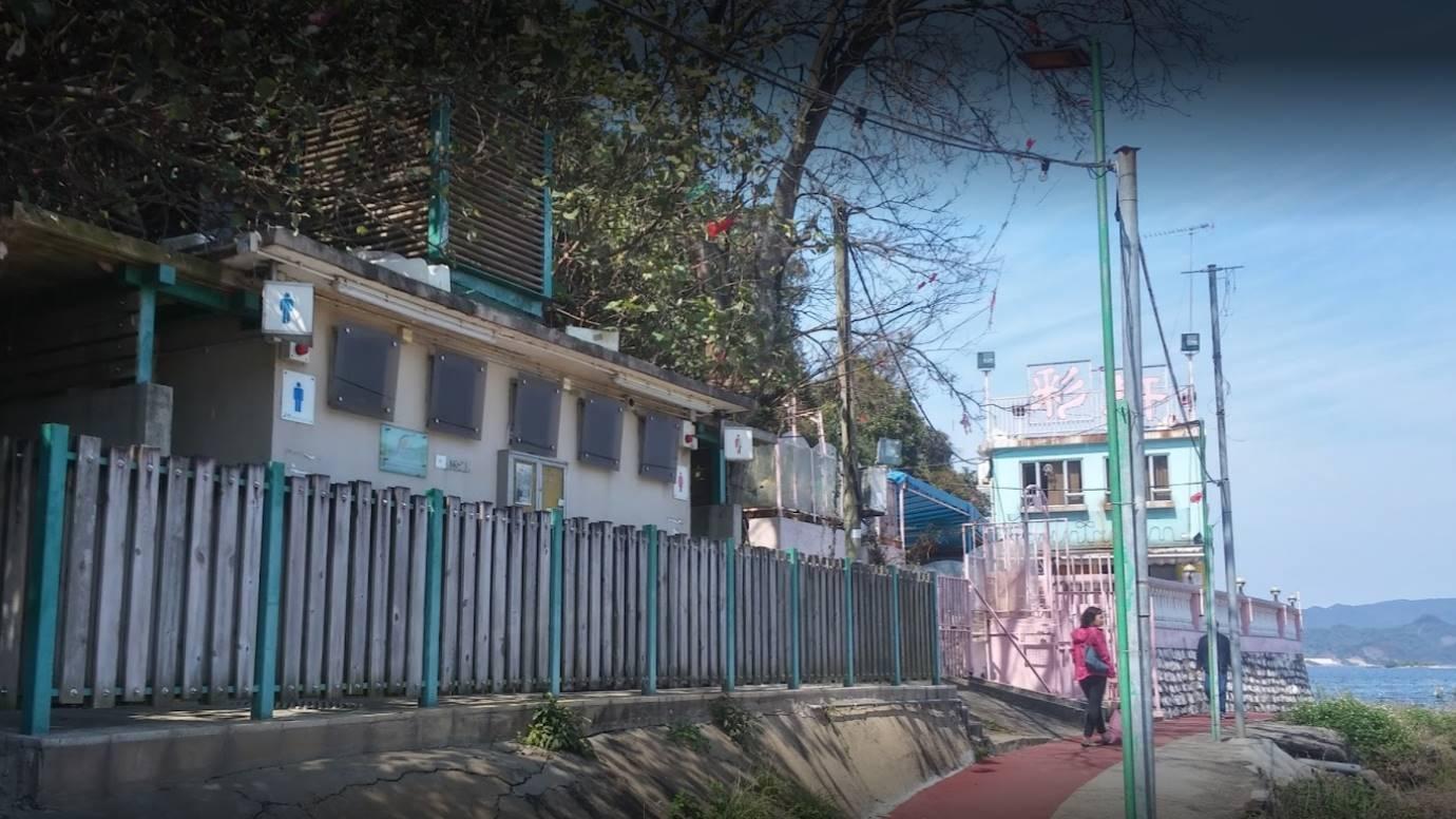 馬鞍山泥涌碼頭公廁耗資330萬元翻新　男廁尿兜3個減剩1個