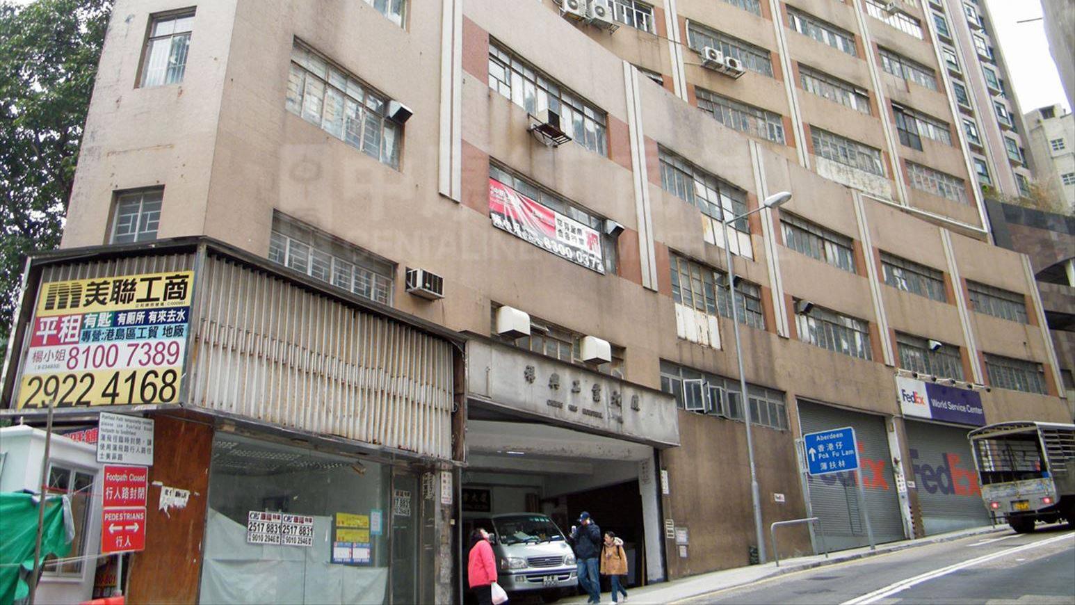 網上熱話｜西環工廈泊車6小時收逾3萬元　網民：夠買二手車