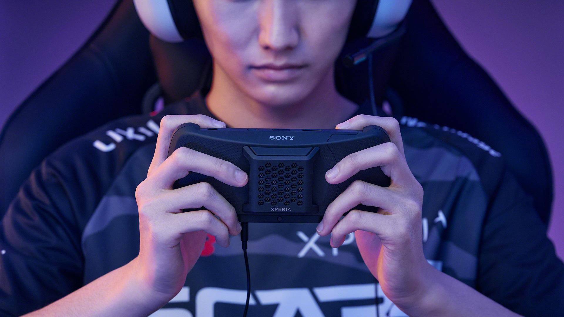 電競手機丨今日開賣 Sony Xperia 1 IV推出電競套裝 特設Xperia Stream散熱扇