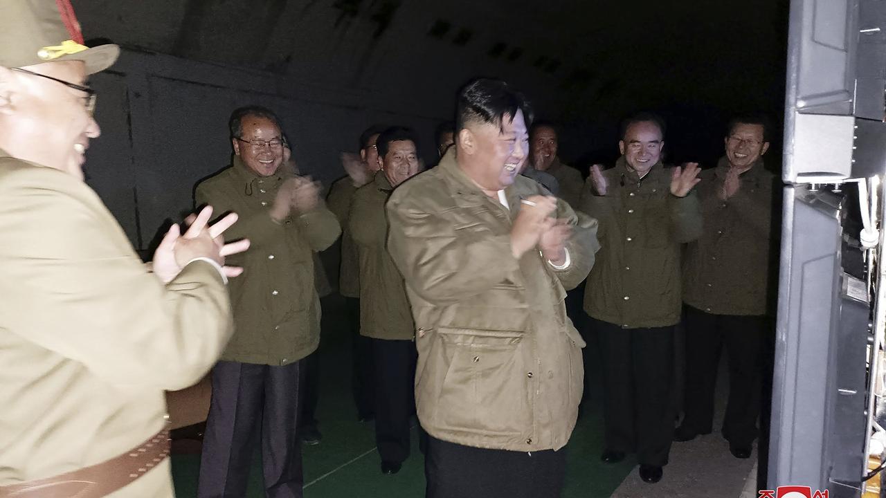 北韓昨試射2枚遠程巡航導彈，金正恩：是對敵人再次警告。(AP)