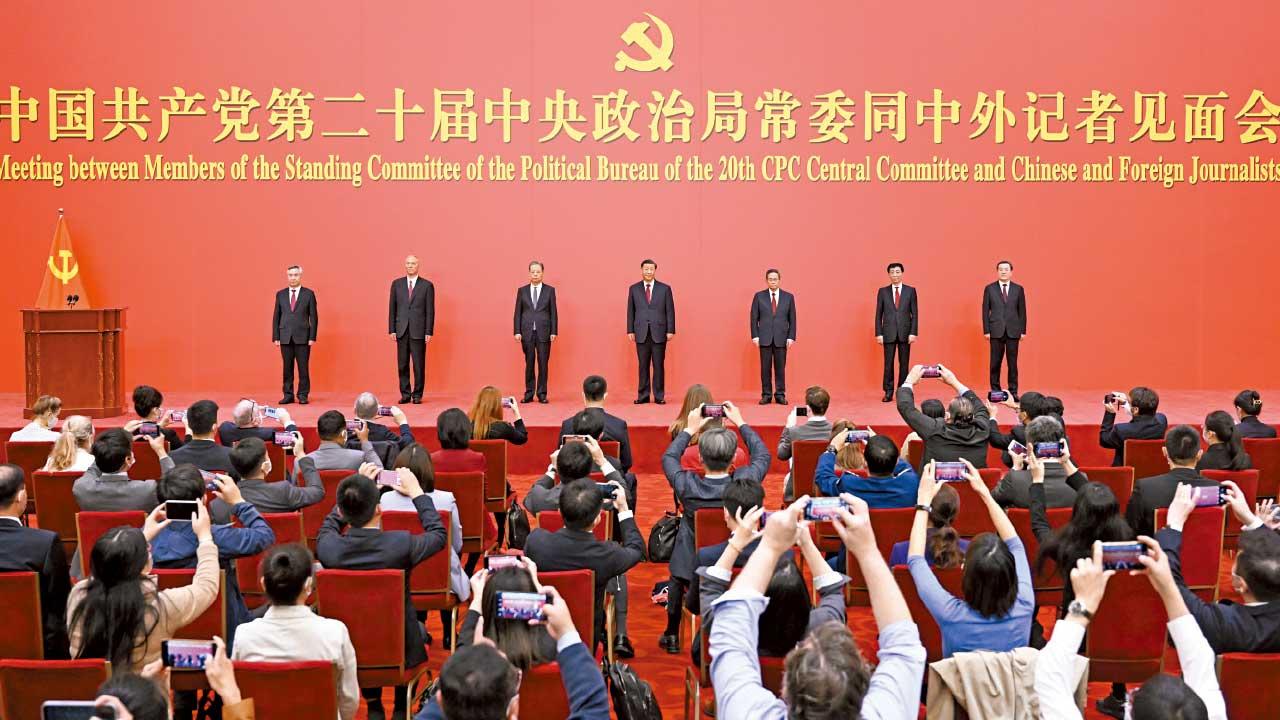 習近平三任中共總書記 七常委四張新面孔