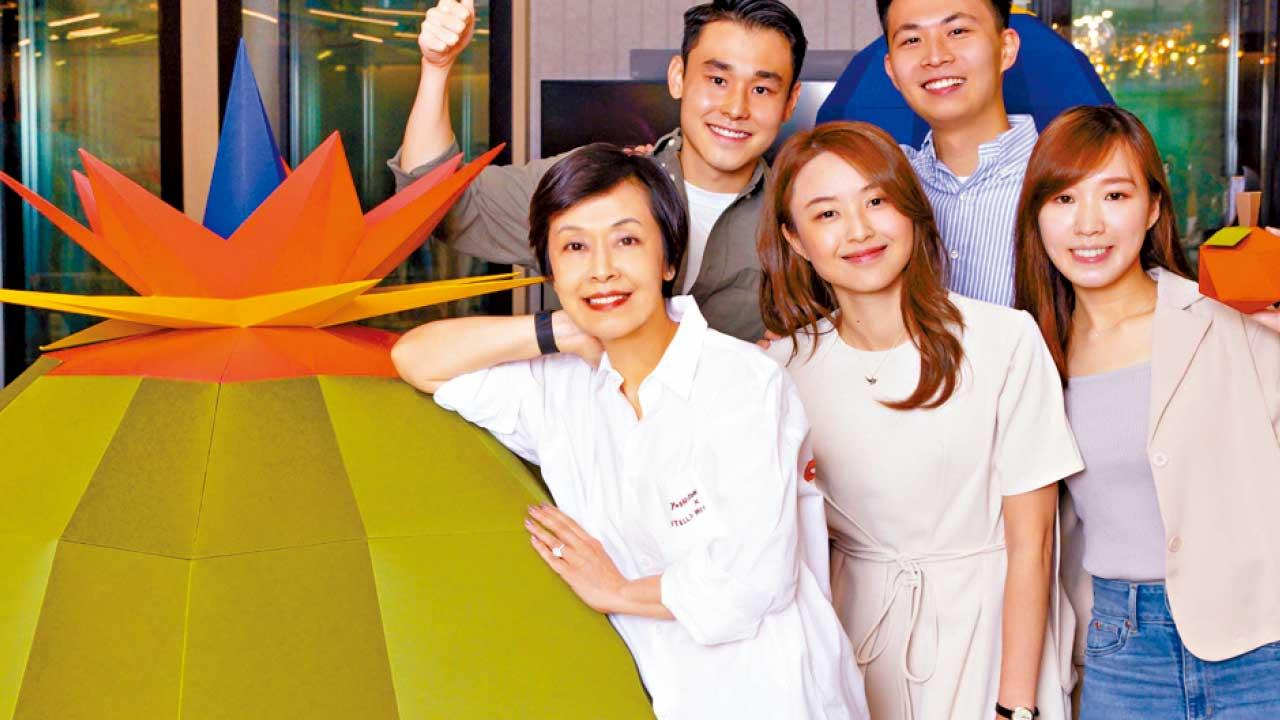 恒生總行化身紙藝園林 新生代型格支持公益金便服日