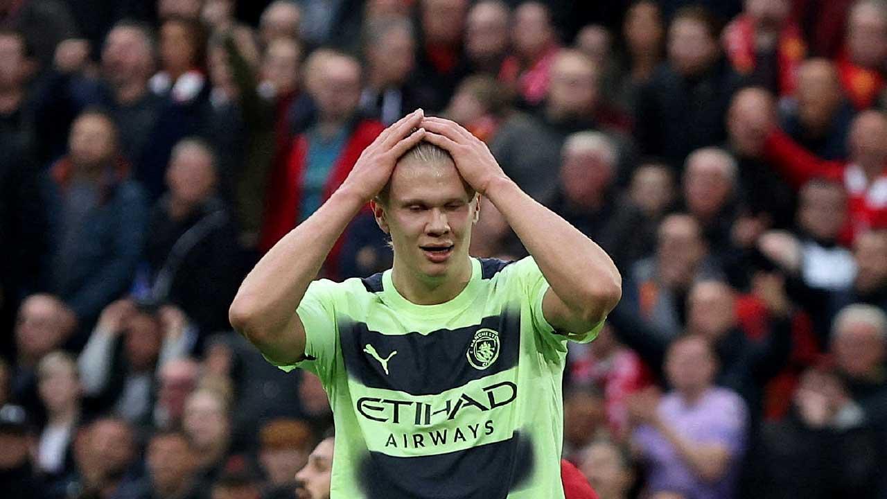 哥帥託大球迷有福