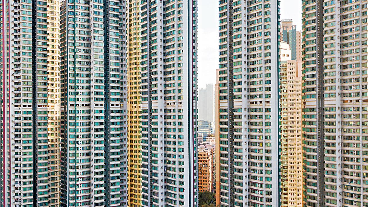 今年樓市成交料6.5萬宗 勢創紀錄低 慘過辣招年