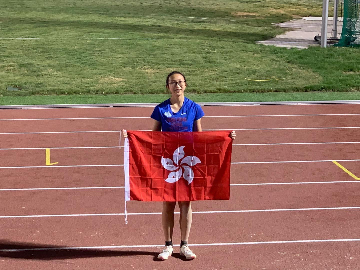 亞洲少年田徑錦標賽｜港隊跳遠女將賈慧妍跳出5米81   勇奪銅牌 (香港田徑總會圖片)