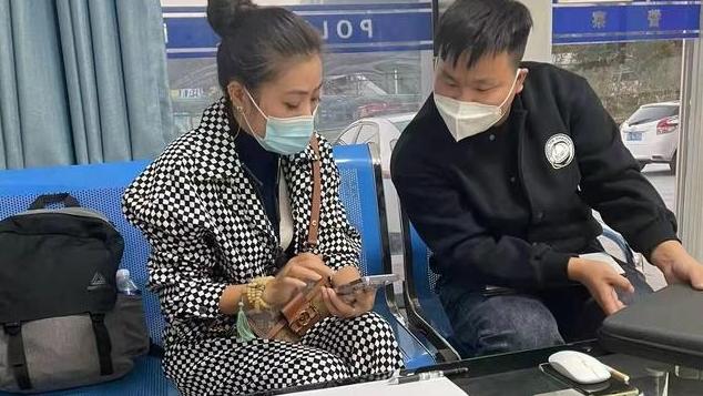 女子遺失價值35萬手鐲，警方竭力尋找。(互聯網)