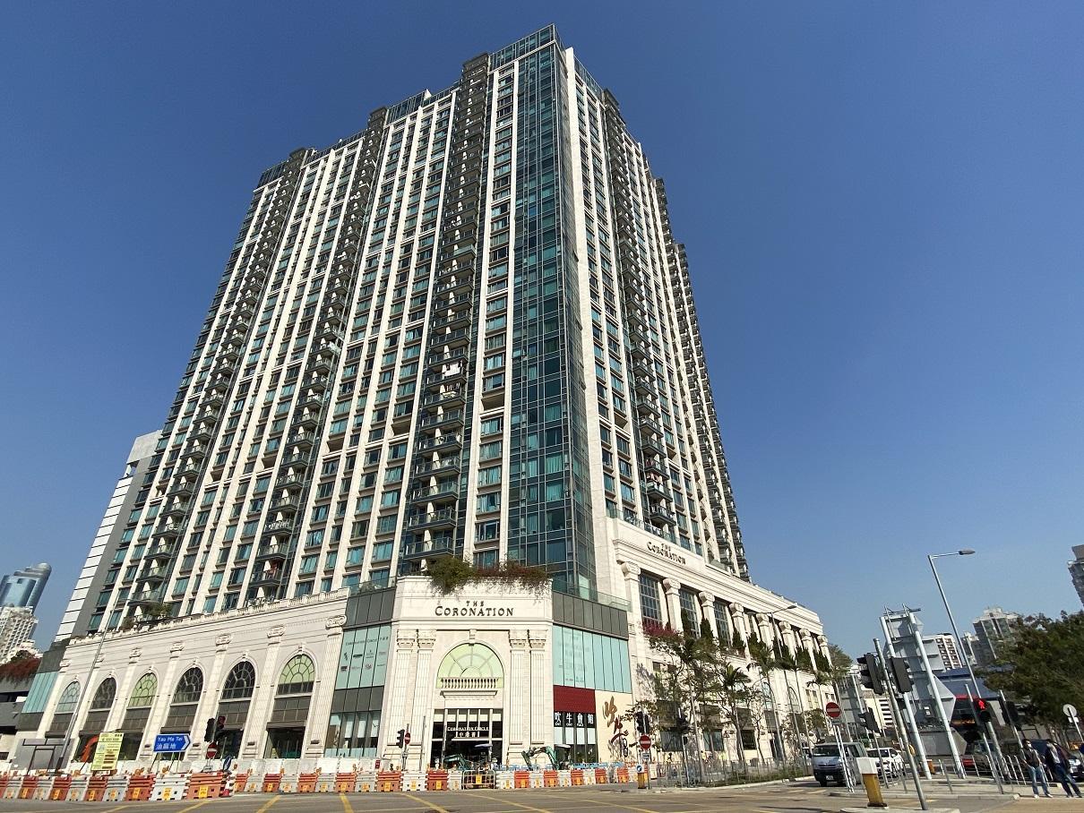 珍惜生命｜女子危站御金．國峰露台企跳　最終經家人挽救