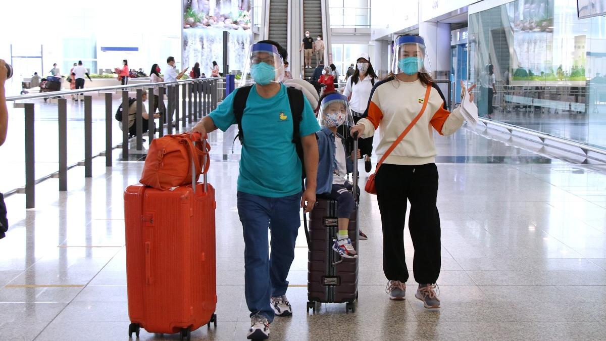 海外入境人士現時在港要接受4次強制核酸檢測。(資料圖片／林俊源攝)