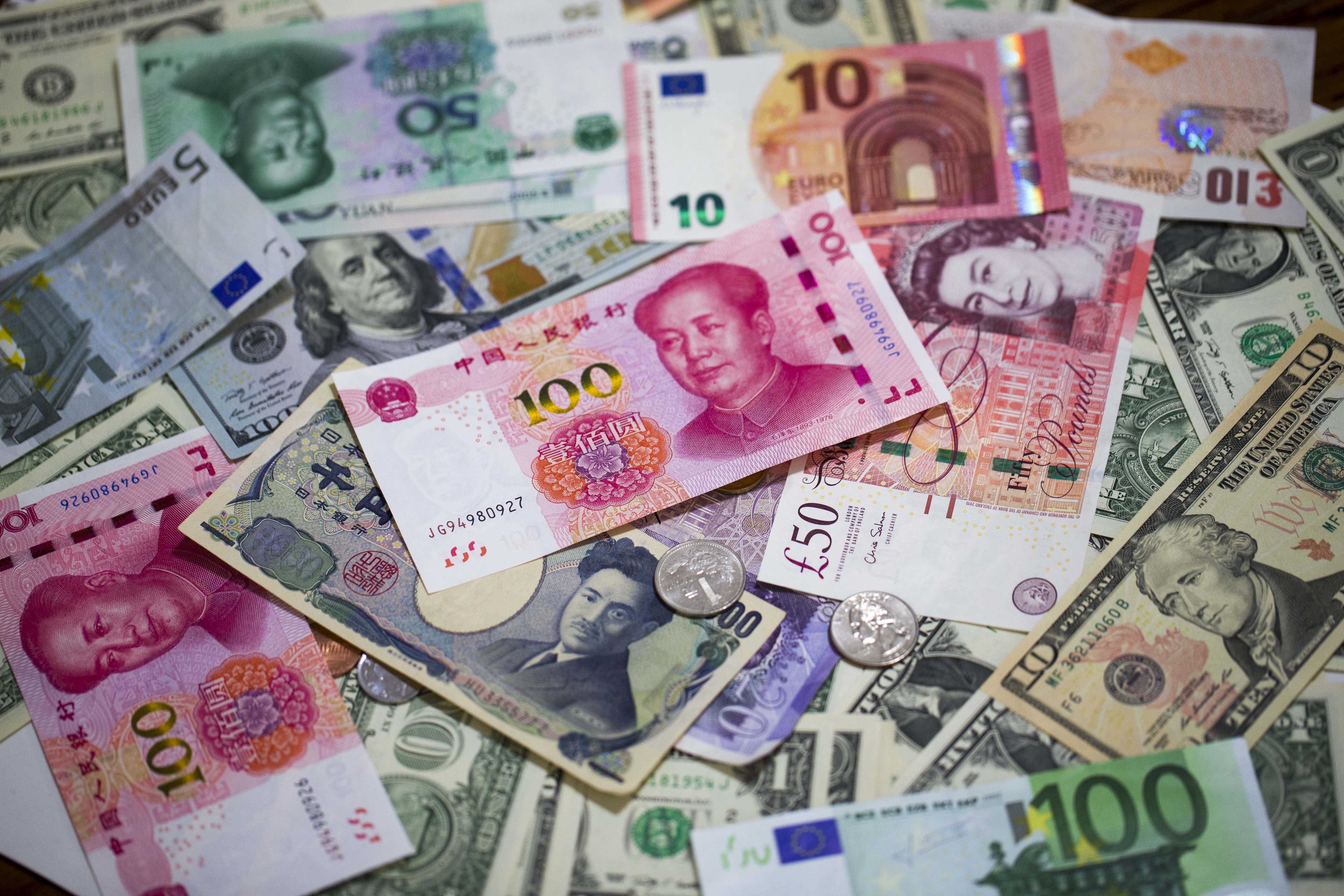 在岸人民幣失守跌穿7.3兌1美元離岸亦創新低  每百港元兌逾93人幣