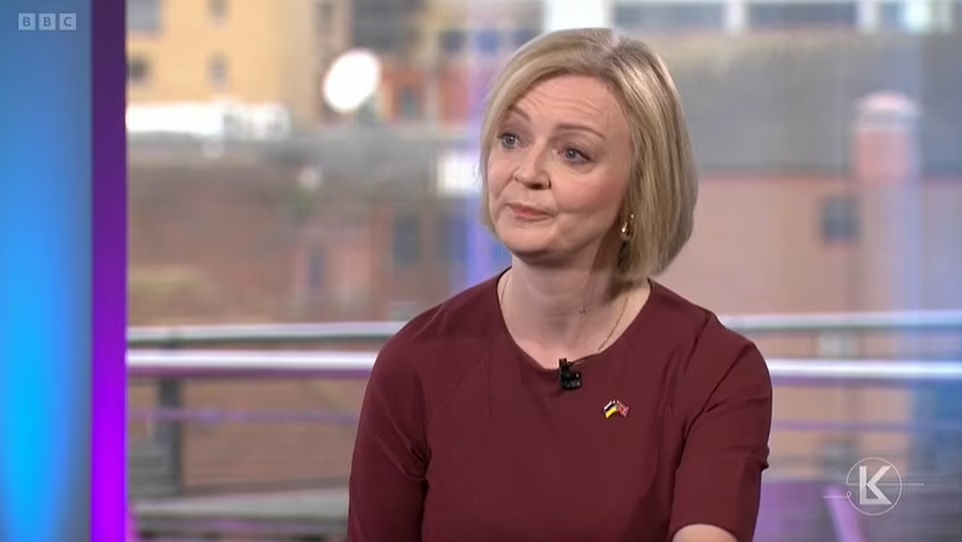 卓慧思民望衰過約翰遜下台前 減稅方案照推