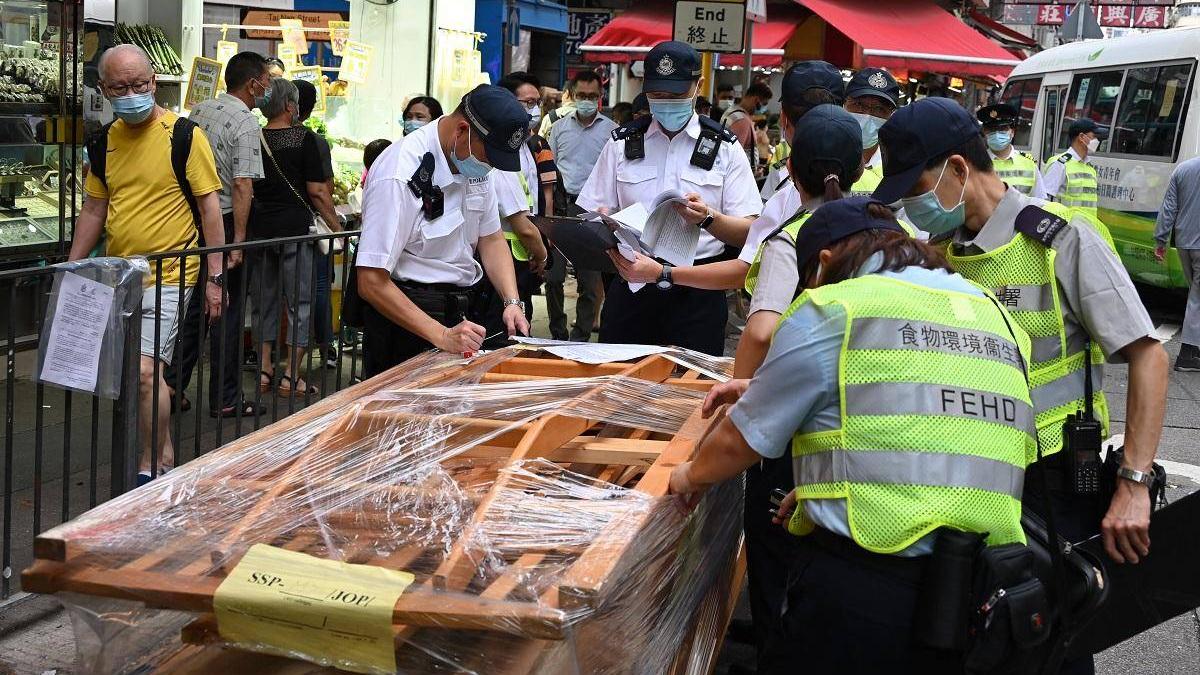 食環署及警方即日起打擊店鋪阻街　過去一年共發逾1500張告票