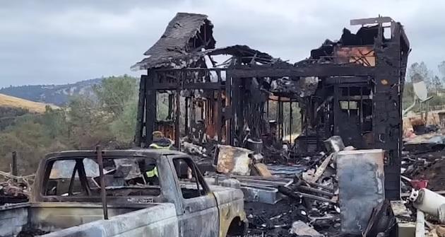 全屋焚毀。(互聯網)