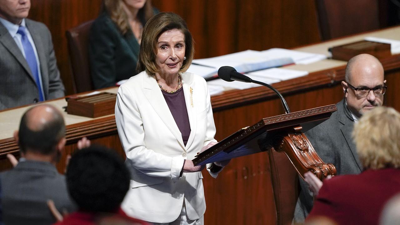 佩洛西不再競逐眾議院民主黨領袖，拜登讚揚其貢獻。(AP)