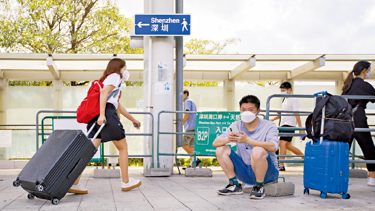 李律仁讚峰會流程好 內容豐富  譚耀宗：可壯大國際金融中心地位