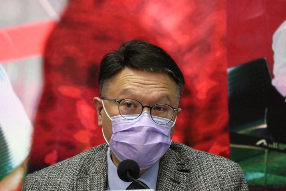 許樹昌表示，本港社區已有很高防重症屏障，又說學童接種率難做到百分百。(資料圖片)