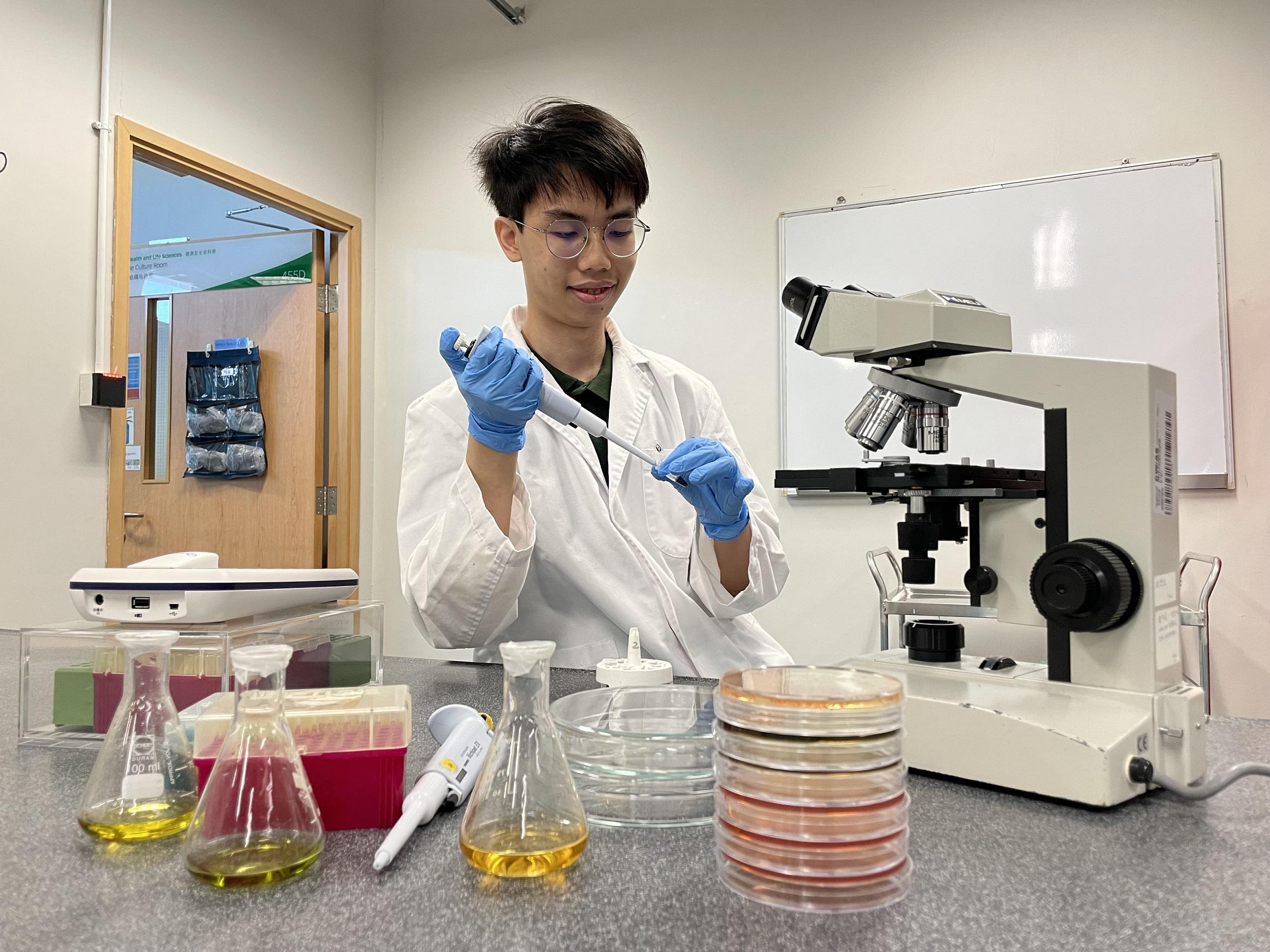 水母館實習啟發參與醫療設備開發 IVE生物科技生升讀本地大學醫學工程