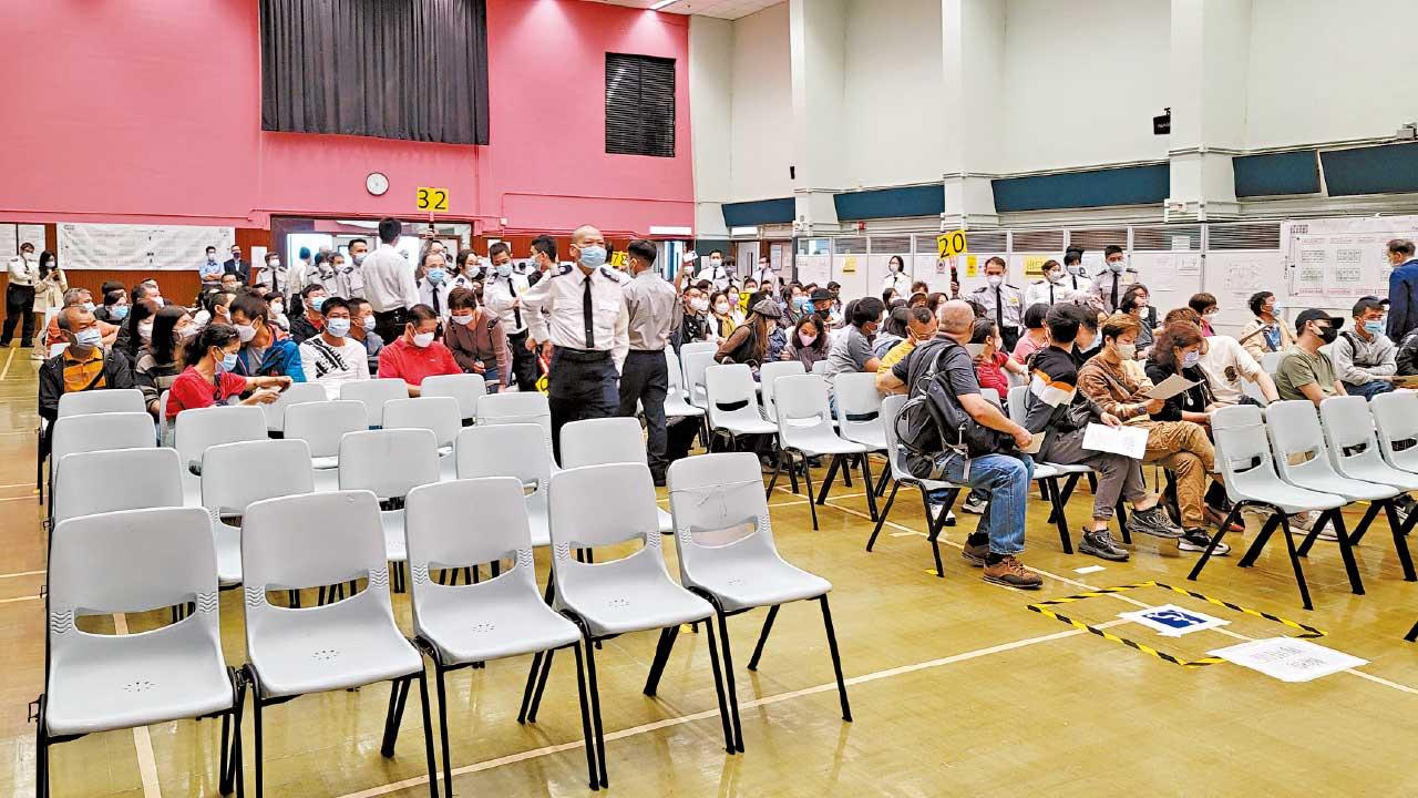 維園年宵攤檔競投旺場 最貴5.6萬元 底價10倍成交 商戶望放寬防疫與七欖看齊