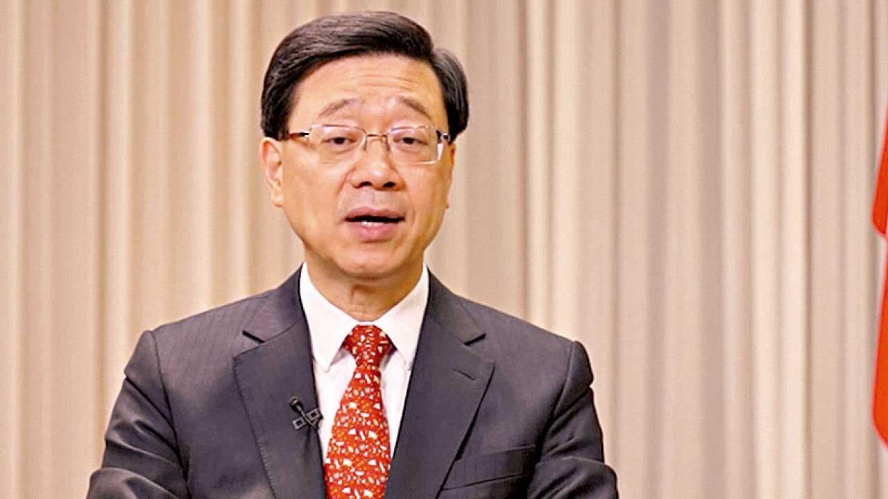 外交部駐港特派員指由亂入治證法治可靠  李家超：法律周出席者對港投信心票