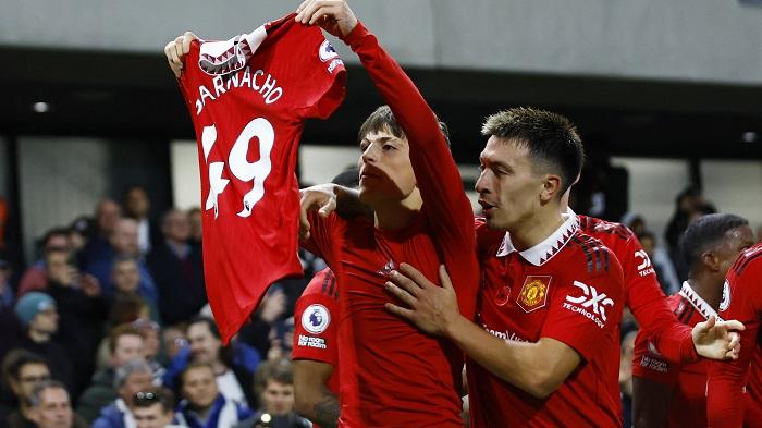 加拿祖為曼聯功入致勝一球。(路透社)