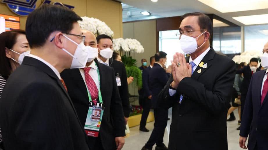 李家超, 泰國, 巴育