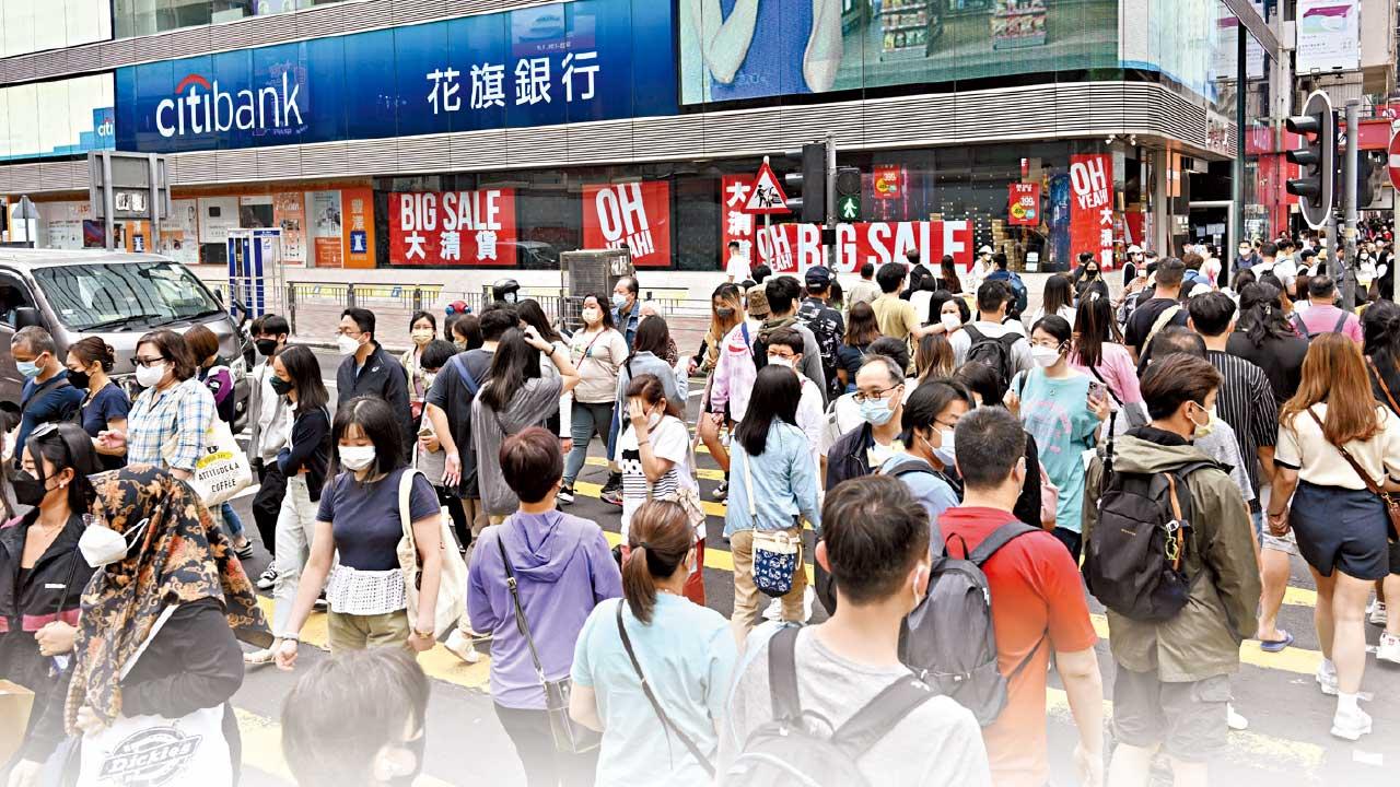 逾半受訪僱員遭凍薪 團體倡加薪至少6%