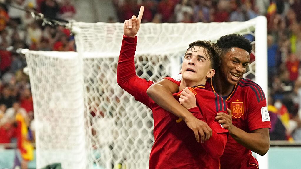 世界盃2022｜成就僅次球王比利   加維成史上第三年輕入球者