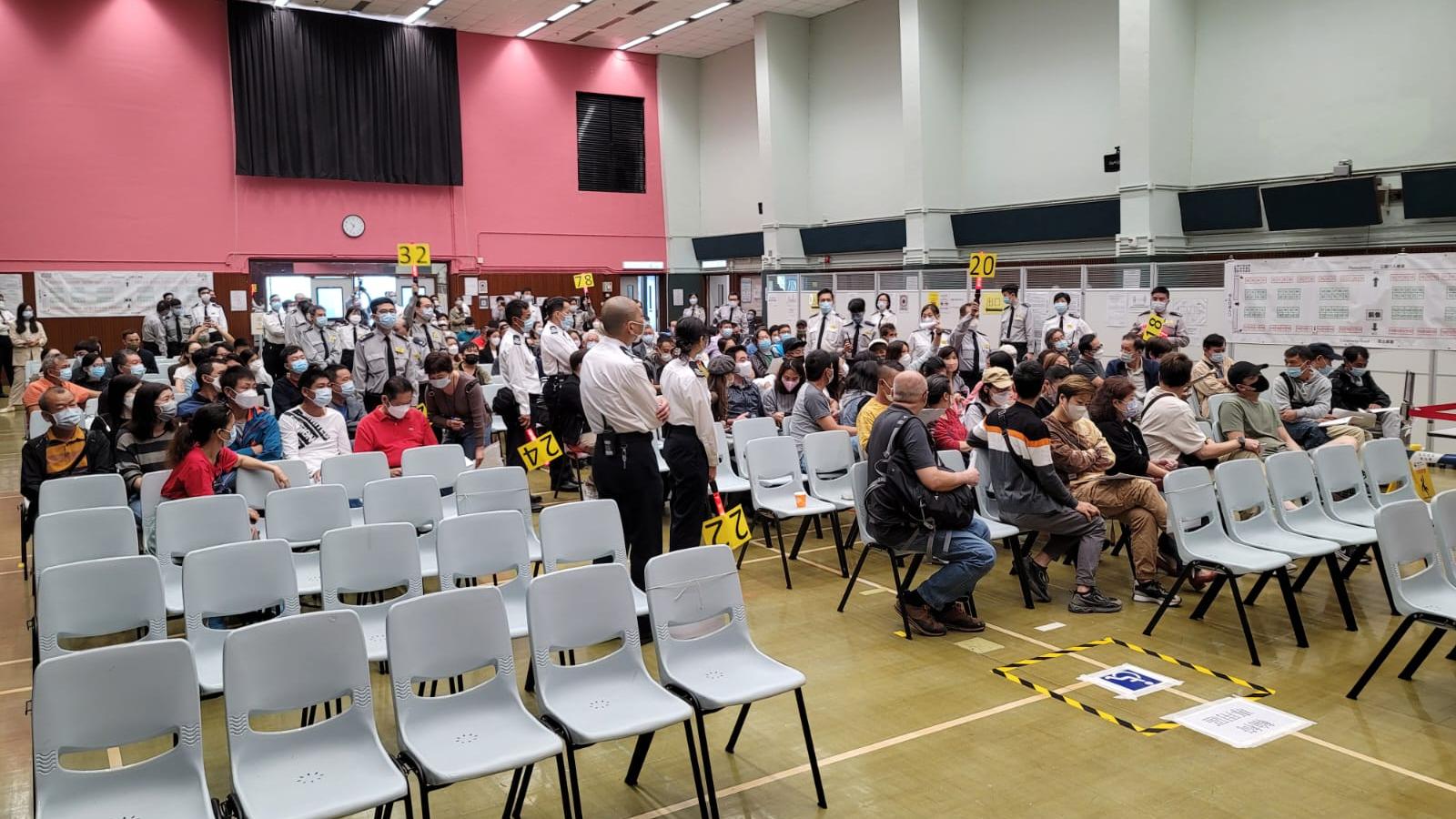 維園年宵攤檔首25檔平均3.15萬元成交 目前最高價2檔4.6萬元