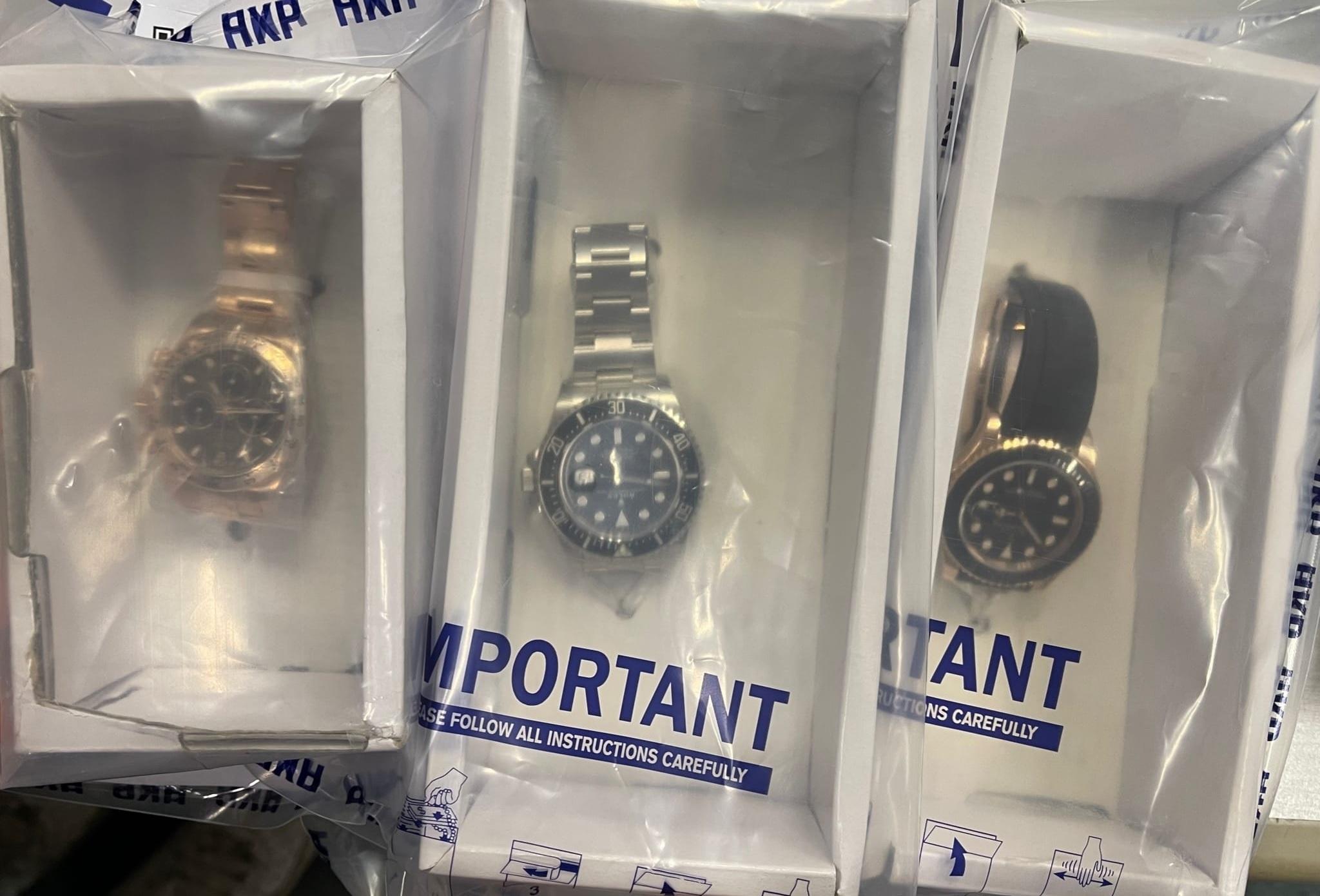 警方世界盃期間檢5.6億元波欖紙，拘逾千人。