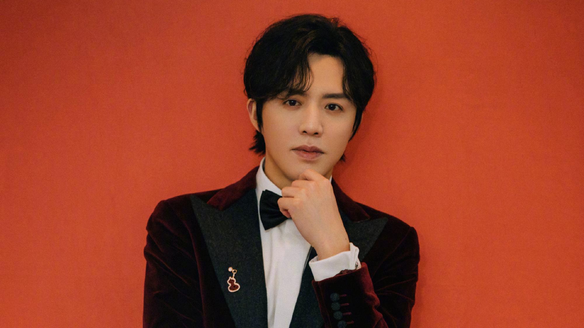 李雲迪涉嫖娼沉寂411日 微博貼彈琴照鋪路復出