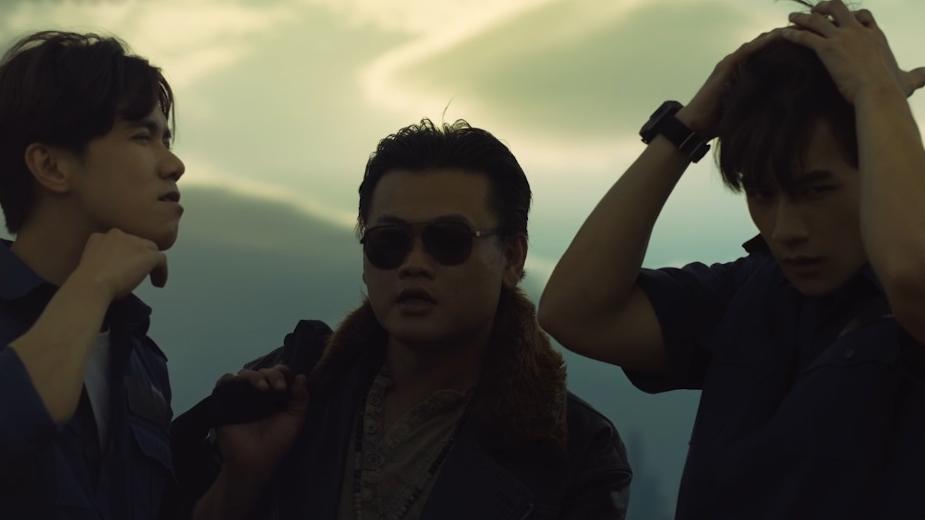 超神經械劫案下｜公開英文亂噏版預告 揚言殺入荷里活道